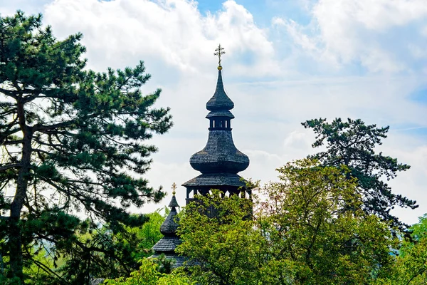 Uzhhorod 的老木教堂 — 图库照片