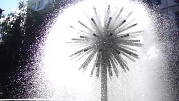 Fountain Sprinkling Water Slow Motion Shooting 960 Frames Second — Stock Video