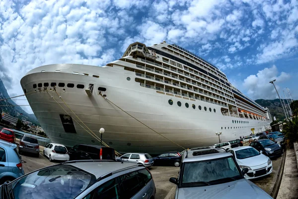 Een Grote Cruise Schip Haven Van Kotor Montenegro — Stockfoto