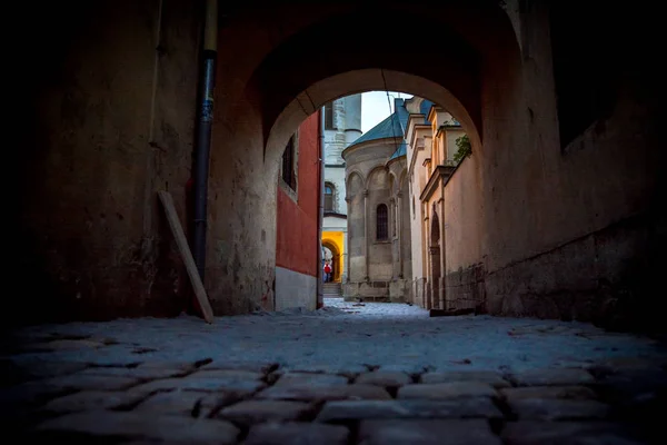 Arco Entre Las Casas Del Casco Antiguo — Foto de Stock