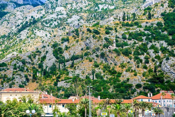 Vista Antigua Fortaleza San Iván Las Montañas Ciudad Kotor Montenegro — Foto de Stock