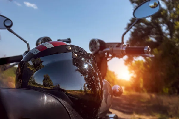 Casque Barre Une Moto — Photo