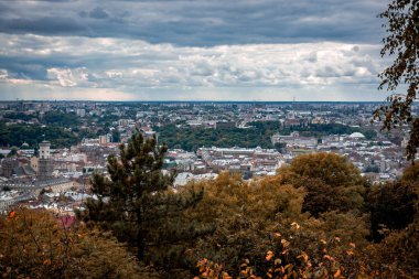 Lviv modern şehir bir yükseklikten görünümünü