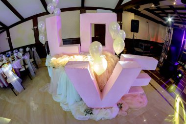 Büyük dekoratif mektuplar Odada Aşk