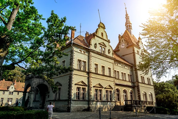 Beregvar Castle est une résidence romantique des comtes de Schonborn — Photo