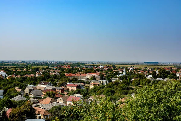Blick auf die Stadt Mukatschewe, Ukraine von der Burg Palanok — Stockfoto