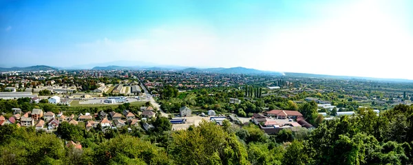 Vista de la ciudad de Mukacheve, Ucrania desde el Castillo de Palanok —  Fotos de Stock