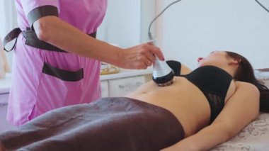 Donanım şekil düzeltme. Makine kozmetik. Anti-Selülit Masaj.
