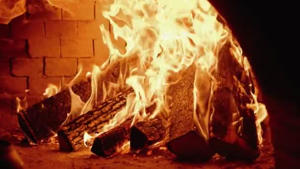 Ogień w tradycyjny rosyjski piec, zwolnionym tempie 180 fps — Wideo stockowe