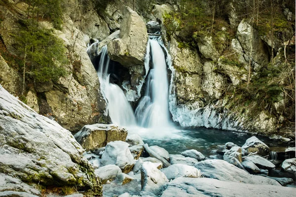 Paisagem Bash Bish Falls Durante Inverno — Fotografia de Stock