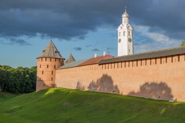 Gündüz Novgorod Kremlin redbrick kale duvarları tuğla