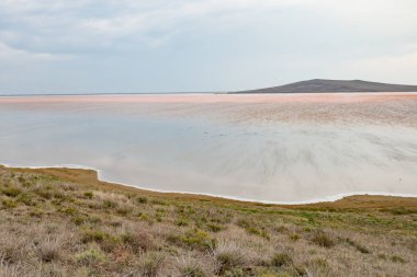Gündüz sonbahar sezonu pembe Tuz Gölü
