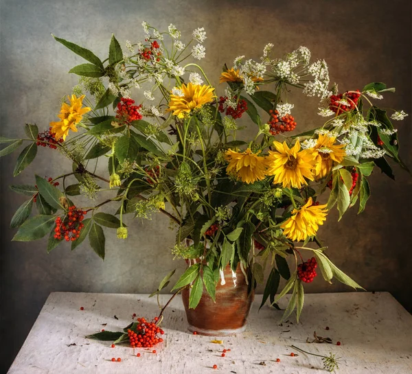 Een Boeket Met Bloemen Vlier Vintage — Stockfoto