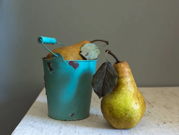 Still Life Pears Bucket Fruits Food — Stock Photo, Image