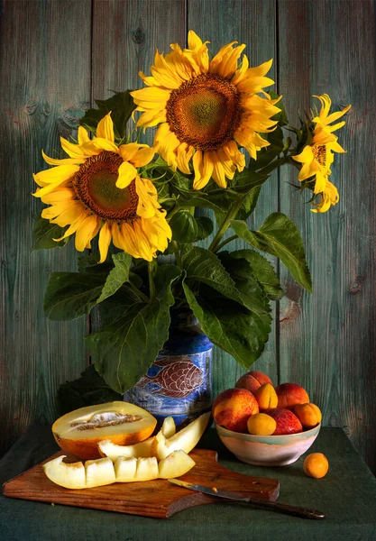 Still Life Bouquet Beautiful Sunflowers Ripe Fruits Delicious Melon Vintage — Stock Photo, Image