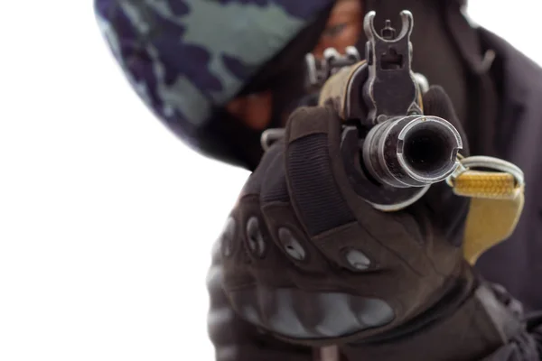 Militär Man Hålla Pistol Och Siktar — Stockfoto