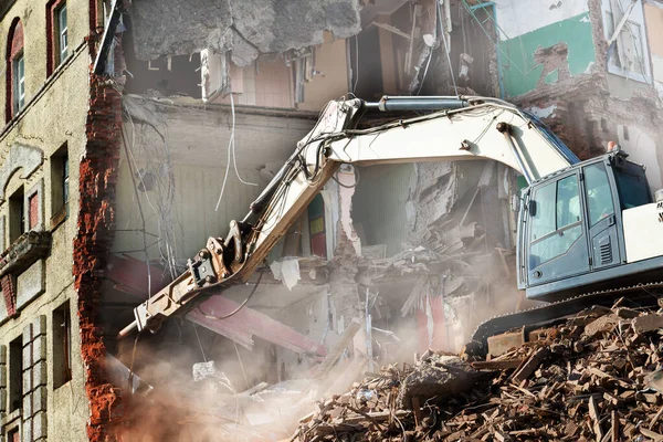 Excavator loader machine at demolition construction site — Stock Photo, Image