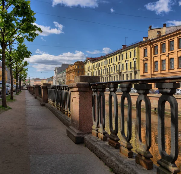 Літній Подання Гранітна Набережна Грибоєдов Каналу Санкт Петербурзі — стокове фото
