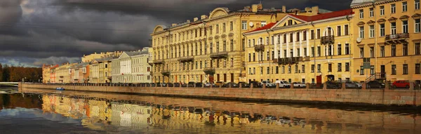 Stort Format Panorama Över Floden Fontanka Vallen Petersburg Före Stormen — Stockfoto