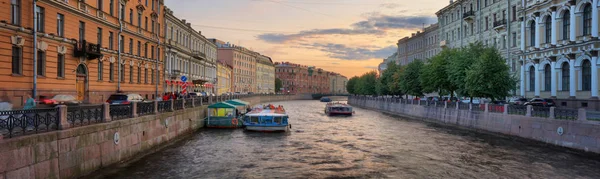 Wielkoformatowe Wieczorem Panorama Rzeki Moika Petersburgu — Zdjęcie stockowe