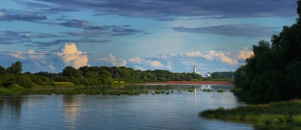 Großformatiges Sommerpanorama Des Flusses Volkhov Und Des Georgs Klosters Der — Stockfoto