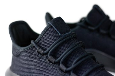 Erkekler siyah spor ayakkabıları. Spor için. Beyaz arka plan üzerinde izole.