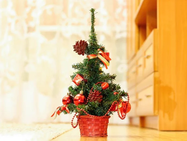 Kleiner Weihnachtsbaum Nahaufnahme — Stockfoto