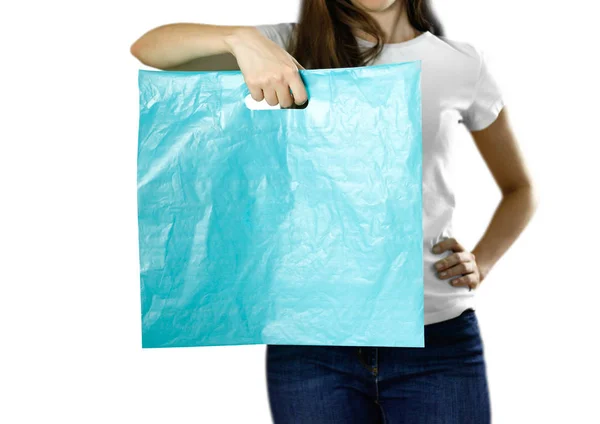 Fille Tenant Sac Plastique Bleu Clair Ferme Contexte Isolé — Photo