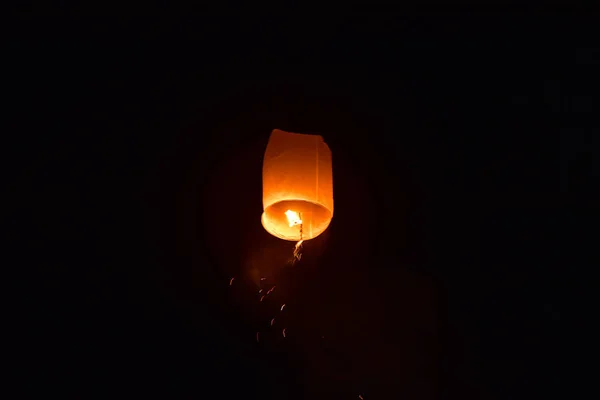 Launching Floating Lanterns Yeepeng Festival Chiangmai City Thailand — Stock Photo, Image