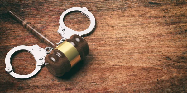 金属警察手錠と木製の背景コピー スペース イラストレーションの裁判官小槌 — ストック写真