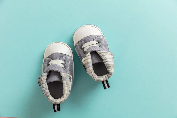 Baby Boy Shoes Shower Invitation Concept Pastel Blue Background Copy — Stockfoto
