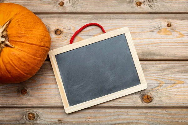 Halloween Thanksgiving Pumpkin Blank Blackboard Wooden Backgroound Copy Space Top — Stock Photo, Image