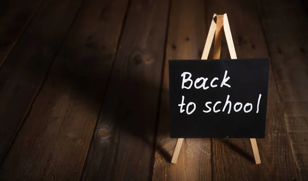 Tillbaka Till Skolan Blackboard Med Tillbaka Till Skolan Text Mörk — Stockfoto