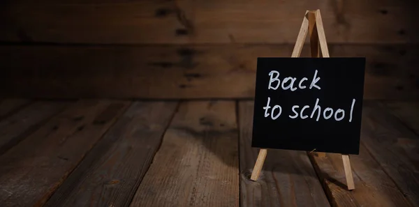 Tillbaka Till Skolan Blackboard Med Tillbaka Till Skolan Text Mörk — Stockfoto