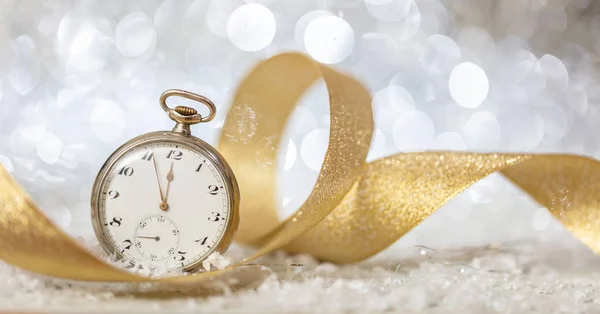 New Years Eve Countdown Minuten Voor Middernacht Een Oude Horloge — Stockfoto