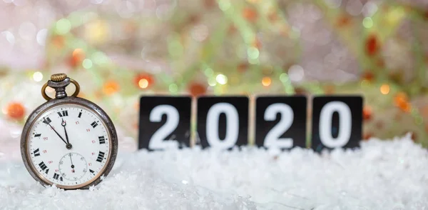 Εορτασμός Πρωτοχρονιάς 2020 Λεπτά Πριν Από Μεσάνυχτα Ένα Παλιό Ρολόι — Φωτογραφία Αρχείου