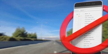 Arama mesaj sürüş sırasında. Dışarı işareti ve smartphone üzerinde çarpı işareti kırmızı asfalt yol bulanıklık, uzay kopyalayın. 3D çizim