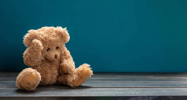 Blauwe Maandag Depressie Concept Teddybeer Verdrietig Houdt Zijn Hoofd Zittend — Stockfoto