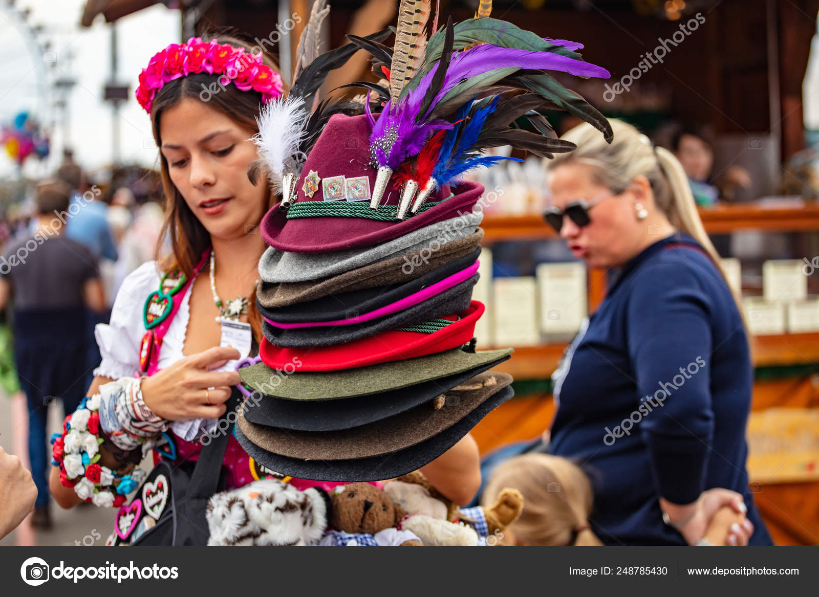 Munique, Alemanha, Oktoberfest, Jovem mulher bonita em vestido