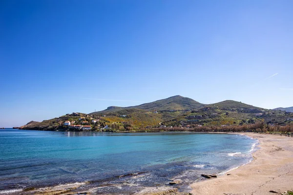 Greece. Kea island. Blue sky, calm sea water, Otzias beach — Stock Photo, Image