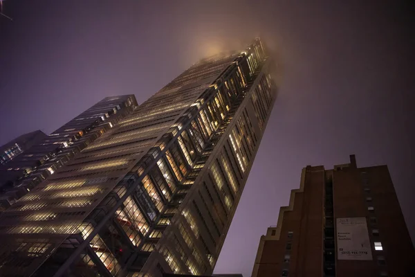 Manhattan illuminé gratte-ciel, New York la nuit — Photo