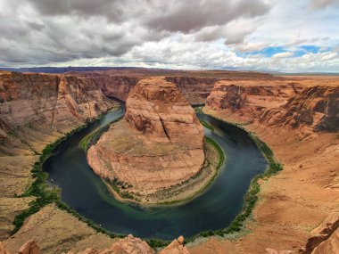 At nalı virajı, Arizona. Colorado Nehri'nin at nalı şeklinde ki kesici kesici silik, Amerika Birleşik Devletleri