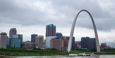 Saint Louis kemer, Missouri, Abd, bulutlu bahar günü