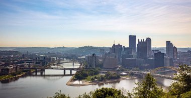 Pittsburgh Pennsylvania Abd, şehir şehir panoraması, güneşli bahar günü