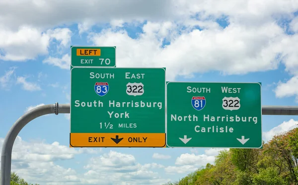 Road signs on the highway. Pennsylvania US. — Stock Photo, Image