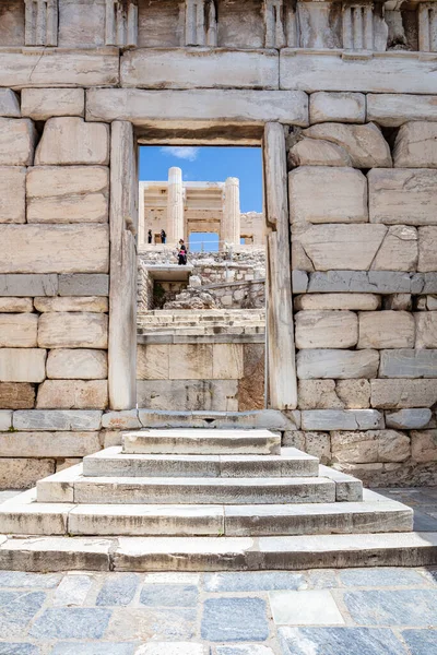 Atenas Acrópole Grécia Marco Entrando Propylaea Portão Grego Antigo Entrada — Fotografia de Stock