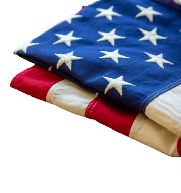 Amerikan bayrağı beyaz arka planda izole edilmiş. Amerikan bayrağı yakın çekim görüntüsü. Anma günü ve 4 Temmuz, Bağımsızlık Günü modeli, şablon,