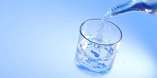 Akıyor Bir Bardağa Temiz Soğuk Döken Bir Şişe Gradyan Mavi — Stok fotoğraf
