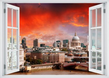 Açık bir pencere, Londra 'nın göz kamaştırıcı bir manzarasını gözler önüne seriyor. Ufuk çizgisine sıcak bir parıltı saçan canlı bir günbatımı seriyor. St. Paul Katedrali ve modern binalar da dahil olmak üzere ikonik yapılar renkli gökyüzüne karşı güzelce çerçevelenmiş ve