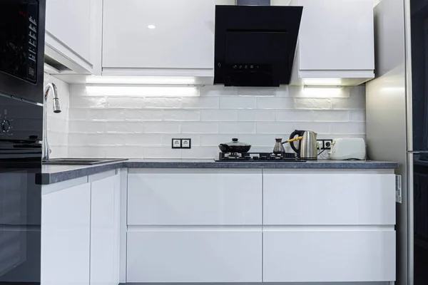 Tampilan Interior Dari Gaya Dapur Hitam Dan Putih — Stok Foto